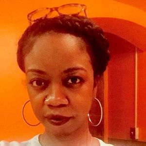 Meet your Posher, Shaakira